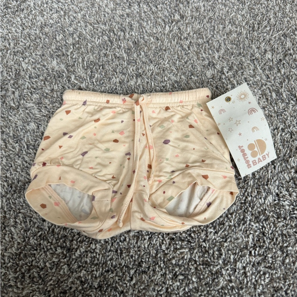Dot Dot Smile Baby cream bloomer shorts size 3-6 months New with tags